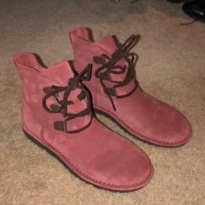 NWOT Ugg ankle boots